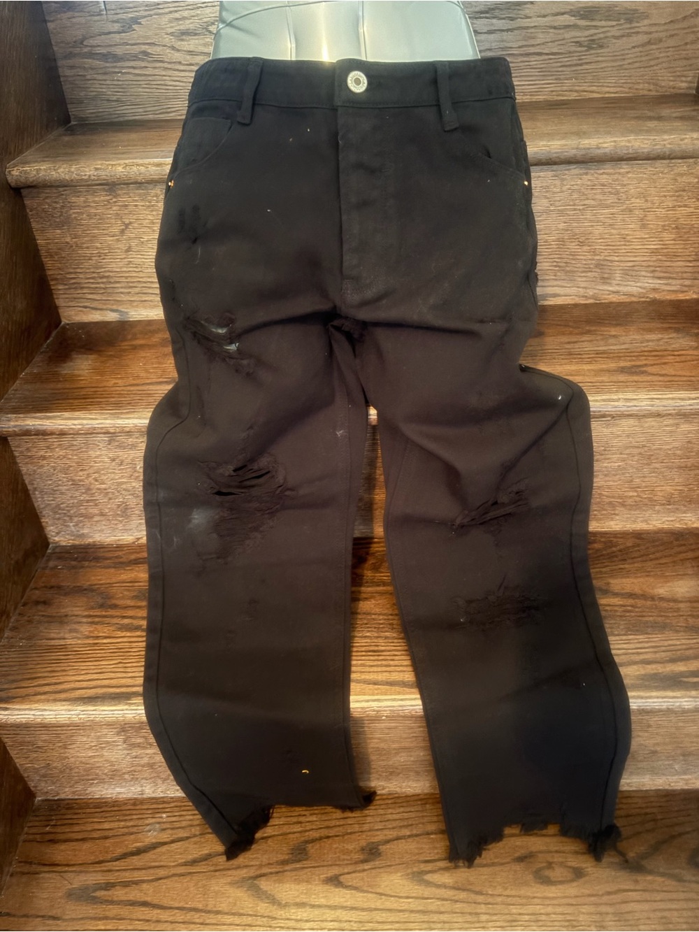 Black Straight-Leg Women's Jeans with Distressed Hem